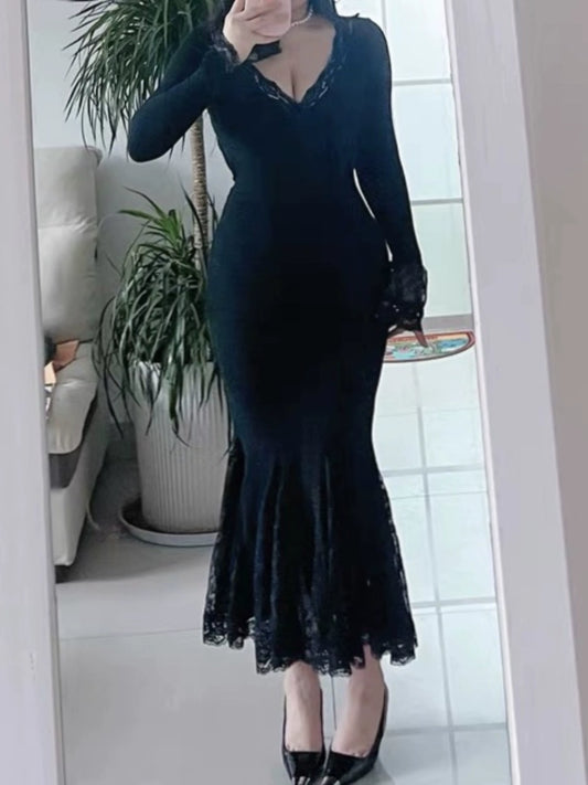 150.00kg Plus Size Sexy Pure Desire Sexy Slim Lace Stitching Bell Sleeve V Neck Fishtail Dress Sheath Dress