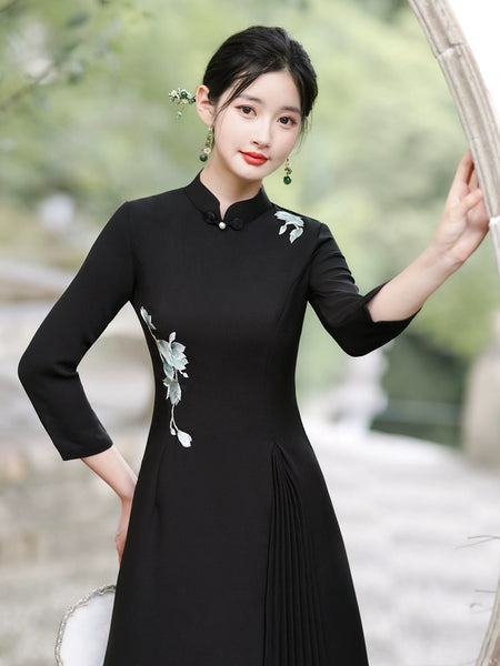 Autumn Black Pear Shapes Chinese Style Dress