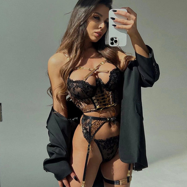 European and American Sexy Hot Thin Lace Garter Temptation Perspective Pure Desire Charming and Sexy Three-Piece Set Intimates Suit